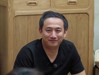 黄磊中毒深夜狂吐，黑龙江一家9口去世：无知，真的会害