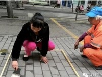 每一棍子，都能打到弱势群体