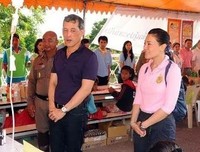 最经典的《美色在上［快穿］》小说书摘