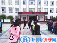 穿越大妈气然元3000山了之作有句子