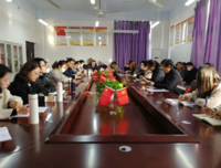 哲自任小中名句欣赏