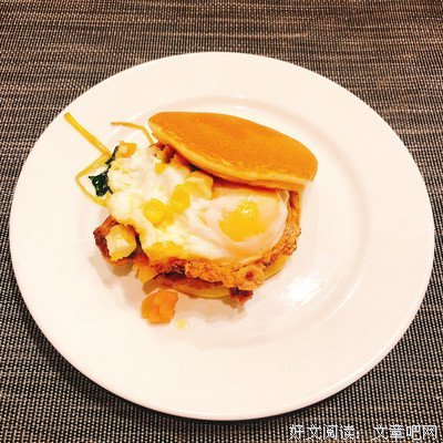  莫让修芦碍月生