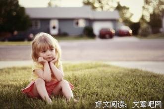弯腰，才不会摔倒