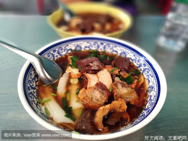 肉里戳了一根刺