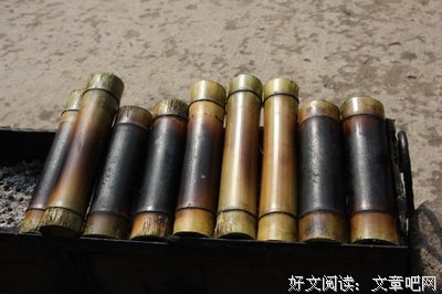 吱吱嚷叫的柴火