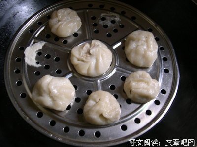 蒸包子