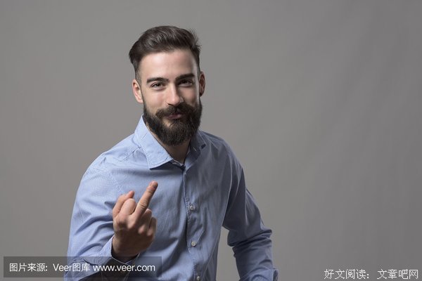 更嚣张的姿势