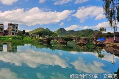 静立的凉亭