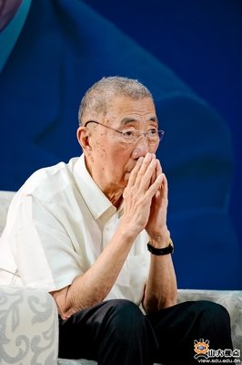 做一个专注而纯粹的人