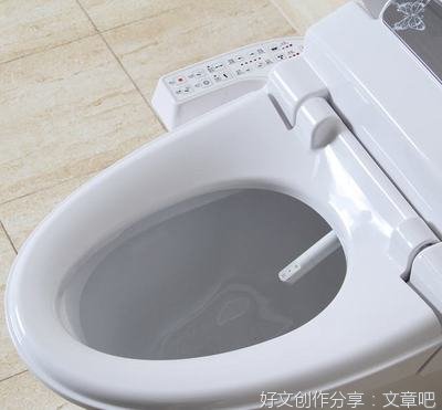 “顺走”马桶盖不仅仅让当事人蒙羞