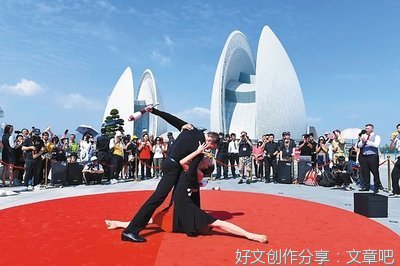让“两个文明”协调发展