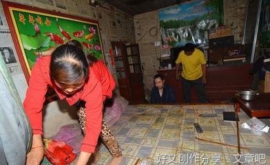 30年如一日悉心照顾6位残疾亲人