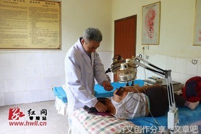 坚守在平凡岗位上的“白发村医”