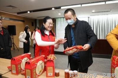 许姐“探亲”传佳话 湛江武汉情谊深