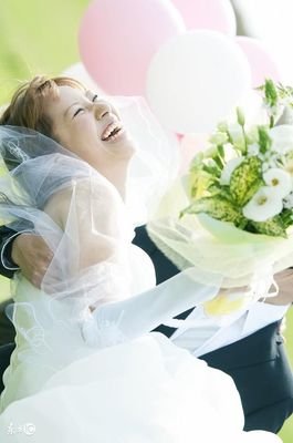 波折的婚姻。