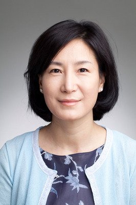 中年人把小半辈子的气，撒在了高考作文上