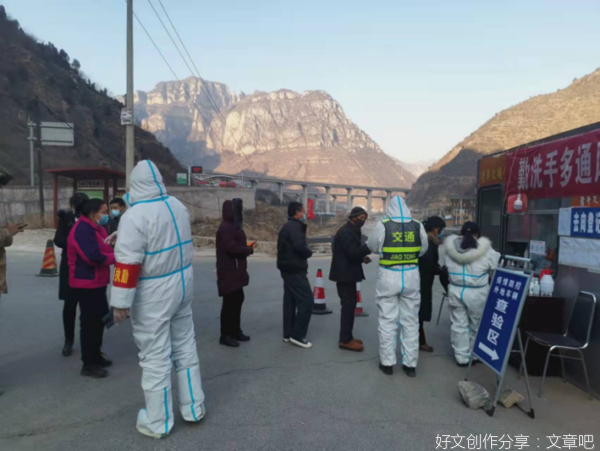 晋中信息学院艺术传媒学院学子“学雷锋 为家乡”主题活动