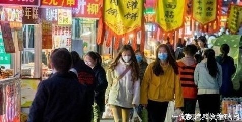  萦绕村庄的烟火