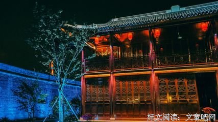 跟时代节拍 敲奋进鼓点