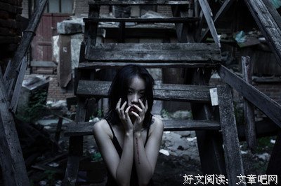 为了女儿，我只能让你一个人长眠在深深的海底