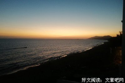对你的半个晚安，被时光慢慢吹散