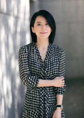 穿长裙的女人果然多了