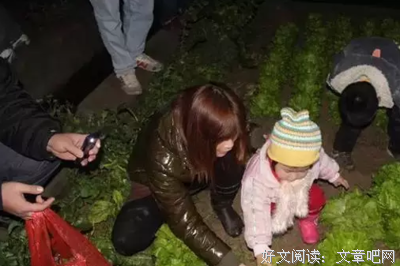 那个在武汉地铁站狂踹母亲6脚的小女孩，不过是中国千万家庭的缩影