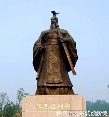 我发了一条朋友圈，钓到一个神仙老公。