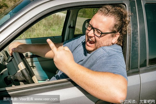 每一段通勤的路从疲惫开始