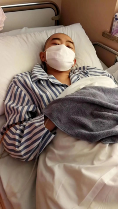 22岁智障女和55岁老人发生关系，就是图她有个子宫