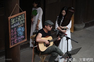 一个有趣好色的男人和一个不解风情的事业男，你会选择哪一个结婚