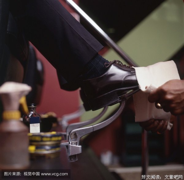 擦鞋