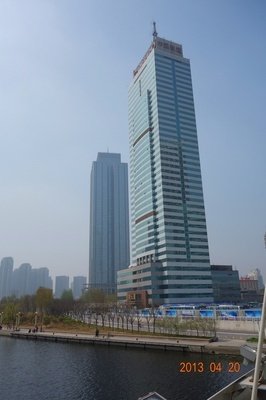 匆匆半日过