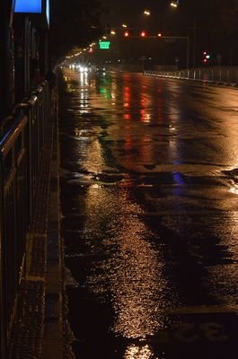雨夜