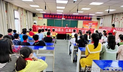 我教朗朗学游泳