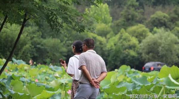 特别想念我最爱的“青椒肉丝”和“西红柿炒鸡蛋”