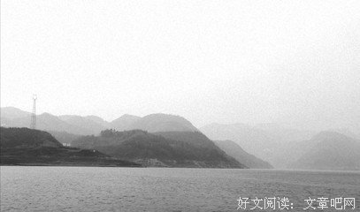 躺在水上的故乡