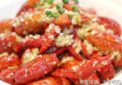 想问下大家，你们吃龙虾都去虾头吗