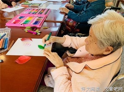 一个是孩子，一个是老人，都惹不起啊