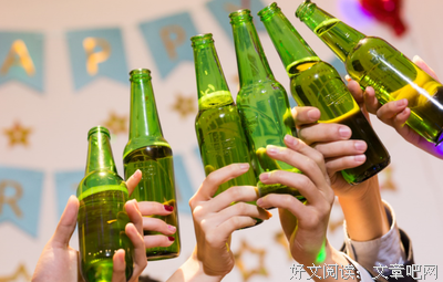 说说人到中年，为什么要远离同学聚会