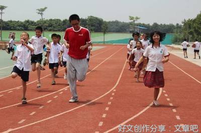 我认为这是一种非正常现象，也侧面说明了我们教育改革中的弊端