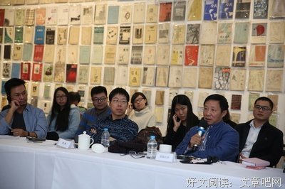 所有诗人拉一个群，他们会聊什么？