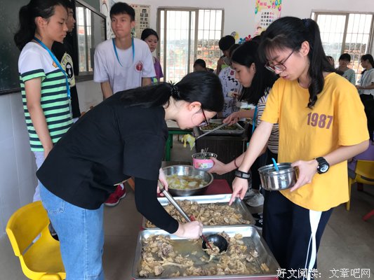 “晨光文化支教社会实践队”：厨房的高温烘烤了解下？