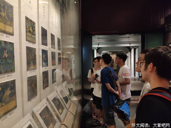 中矿大信控学院“姑苏文化暑旅”在苏州丝绸博物馆学习苏州丝绸文