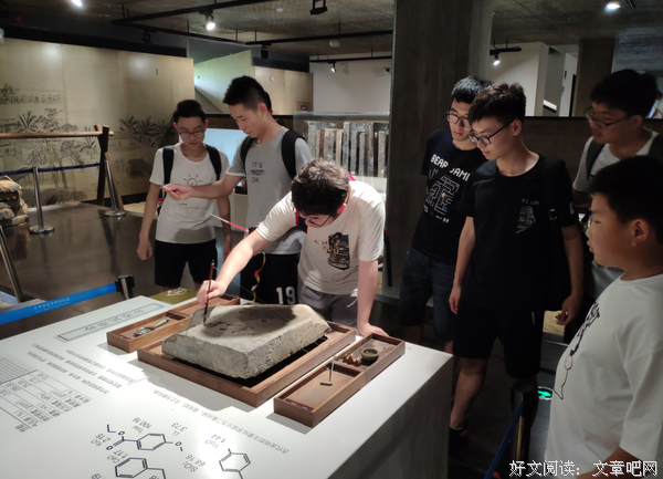 中矿大信控学院“姑苏文化暑旅”实践团在苏州学习御窑金砖文化