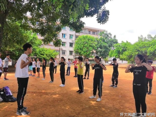 挥洒汗水，向阳而生