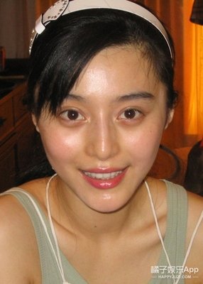 多了解化妆，不然找不到女朋友的……