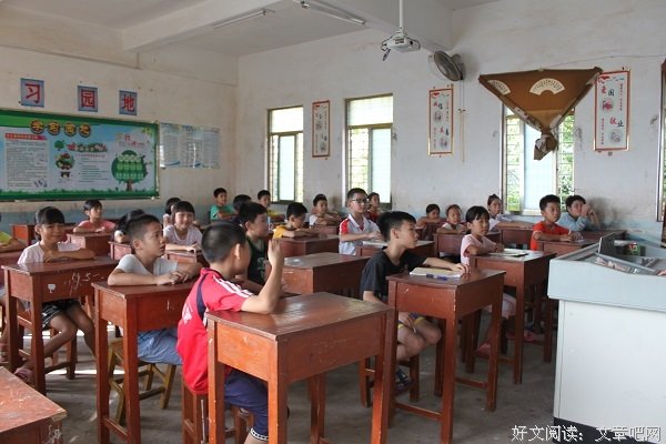 “夏乡萤火”实践队：用电影诠释环保意义