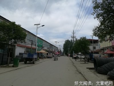 集市攘攘熙熙