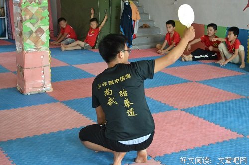 “寓教于乐”社会实践团走近跆拳道培训机构